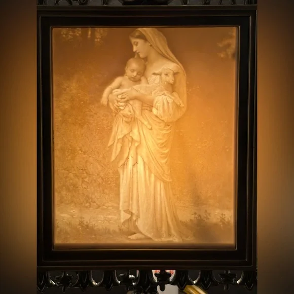 Vintage L’Innocence Madonna & Child Porcelain Lithophane Table Lamp, Mary & Lamb - Picture 4 of 17